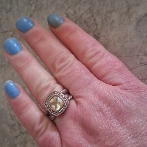 Beautiful vintage silver on bronze tinted diamond accented ring NWOT